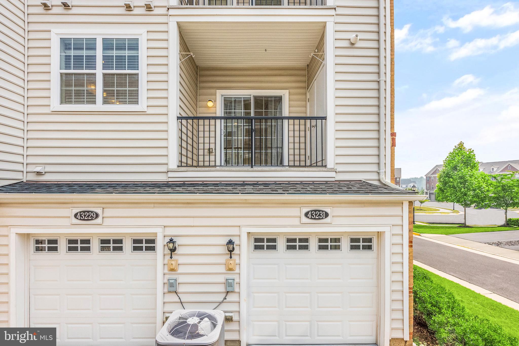 43229 THOROUGHFARE GAP TERRACE