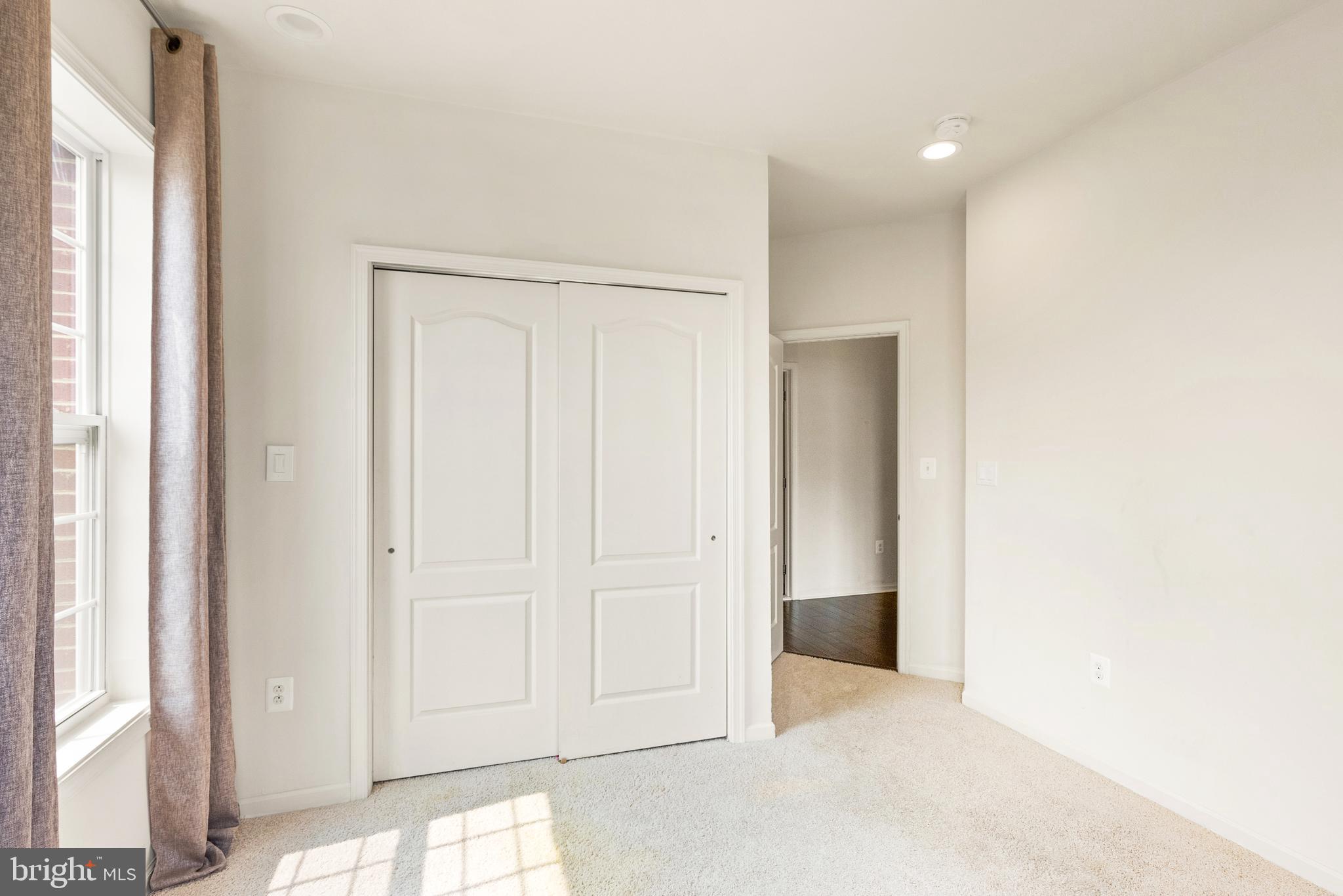 43229 THOROUGHFARE GAP TERRACE