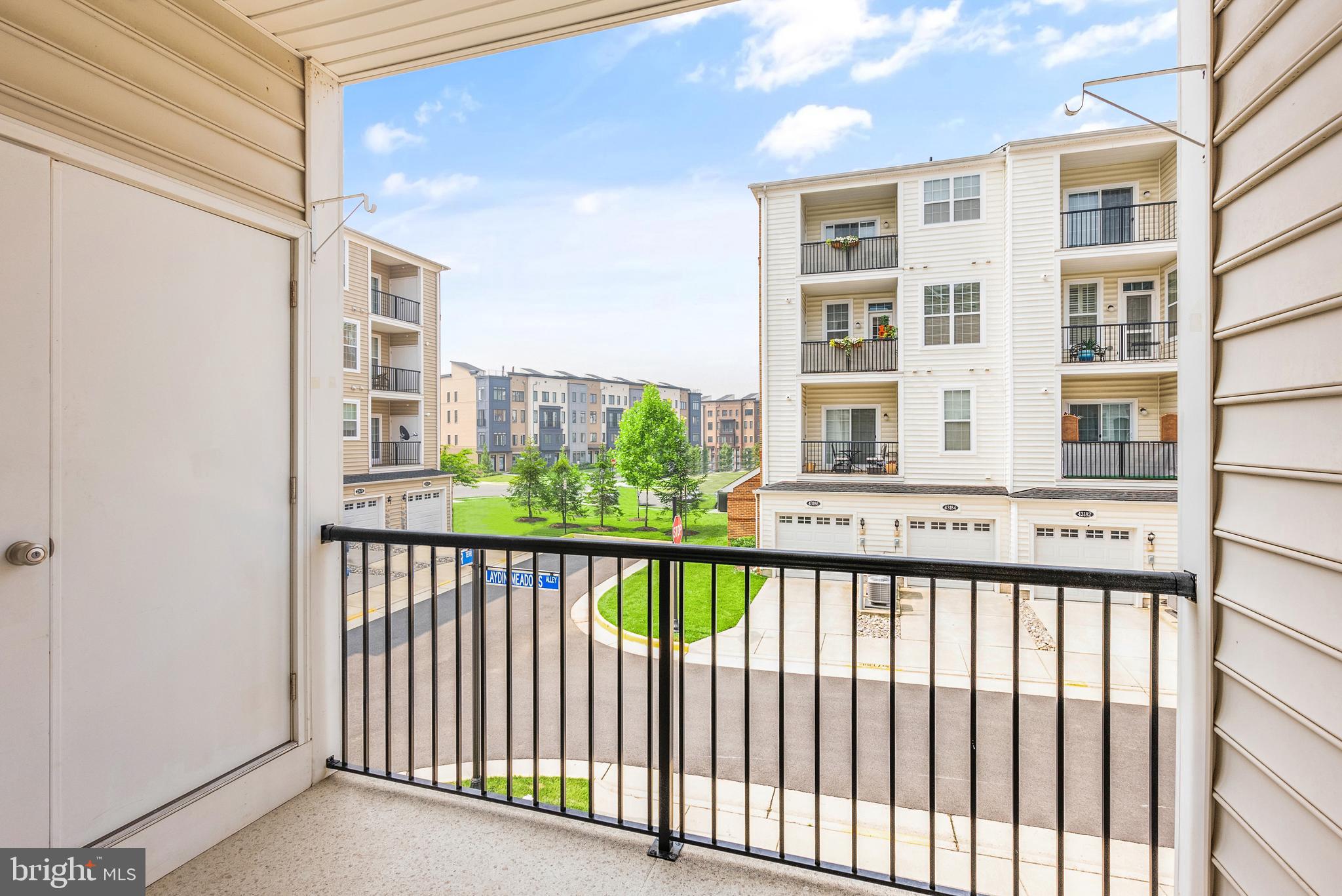 43229 THOROUGHFARE GAP TERRACE