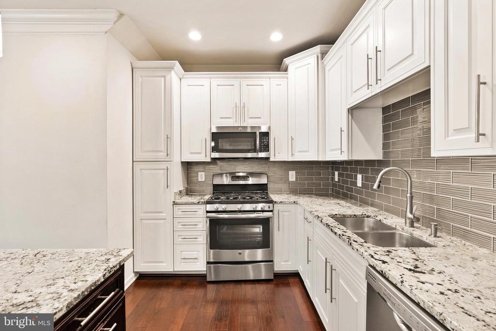 43229 THOROUGHFARE GAP TERRACE
