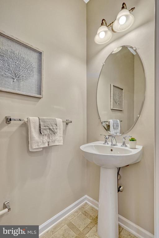 25148 Monteith Ter