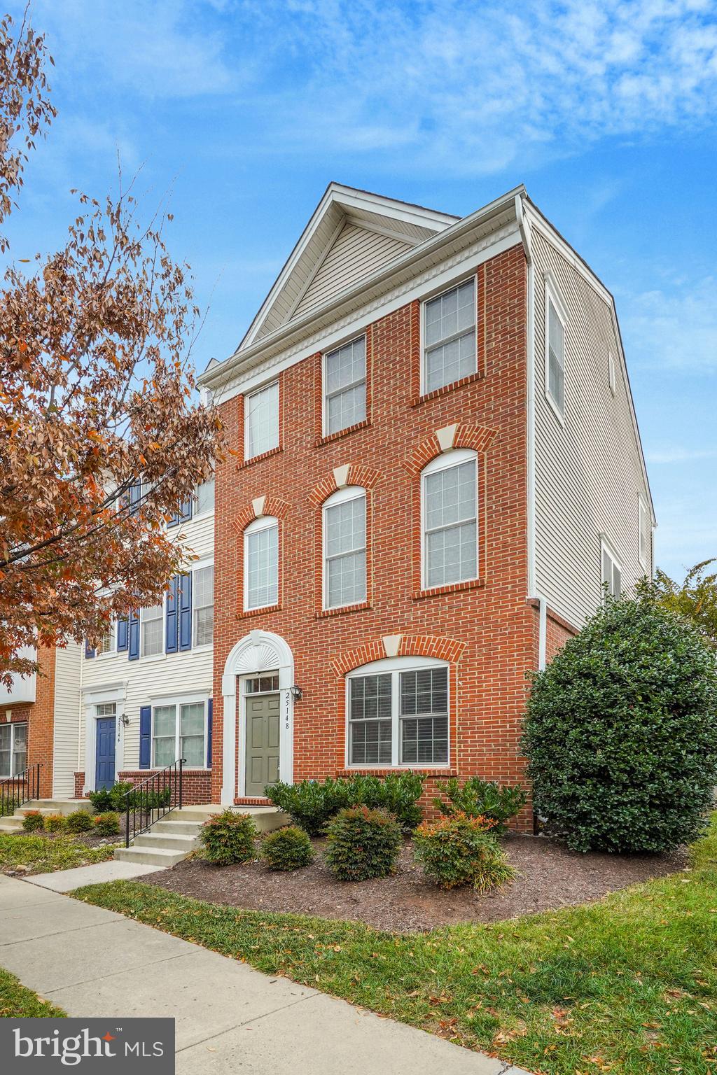 25148 Monteith Ter
