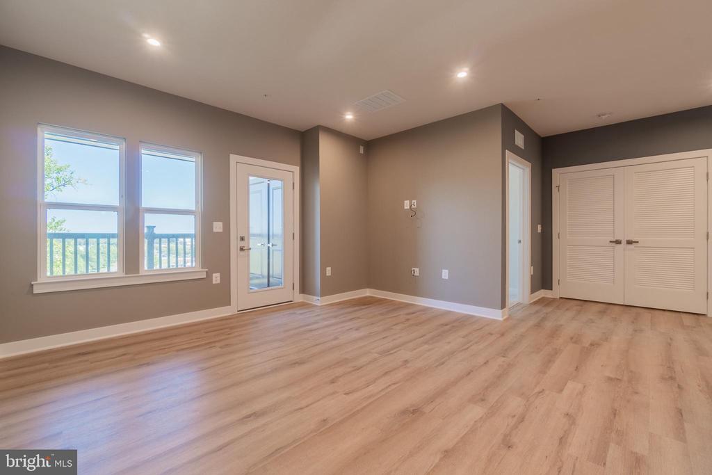 46320 MOUNT MILSTEAD TERRACE 402