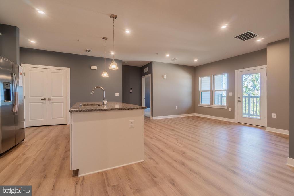 46320 MOUNT MILSTEAD TERRACE 402