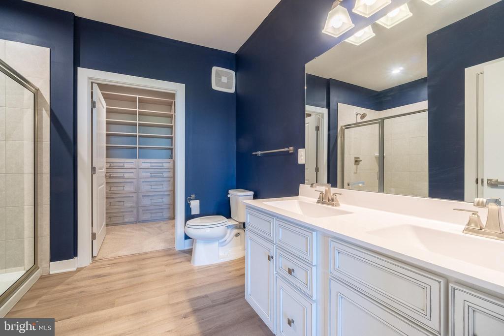 46320 MOUNT MILSTEAD TERRACE 402