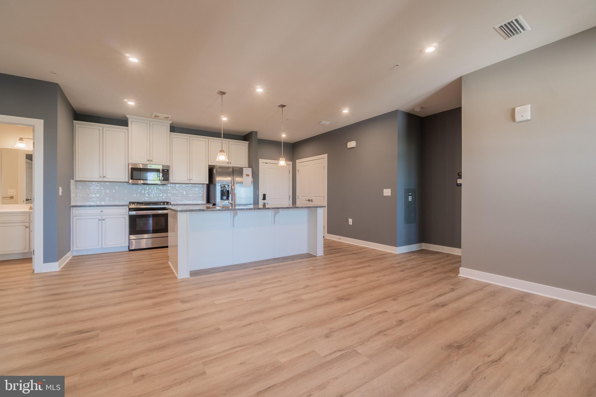 46320 MOUNT MILSTEAD TERRACE 402