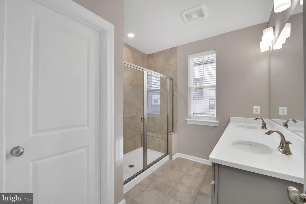22480 Radford Point Ter