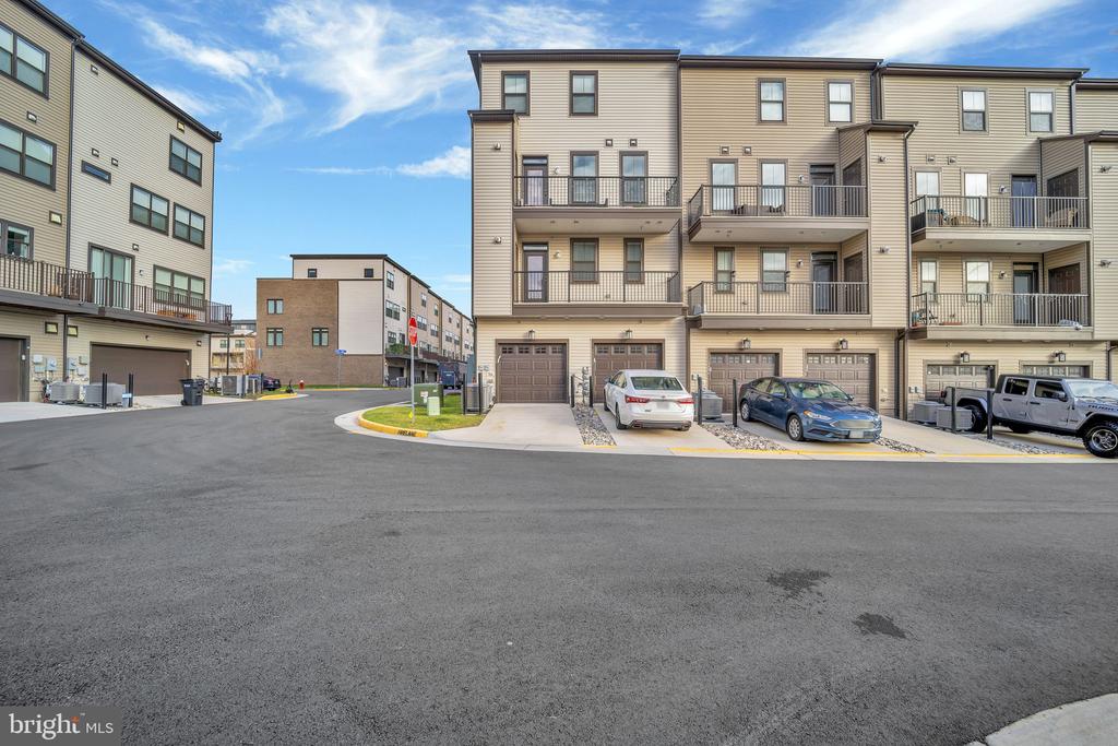22480 Radford Point Ter