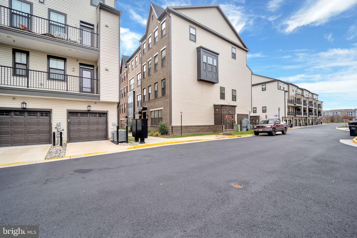 22480 Radford Point Ter