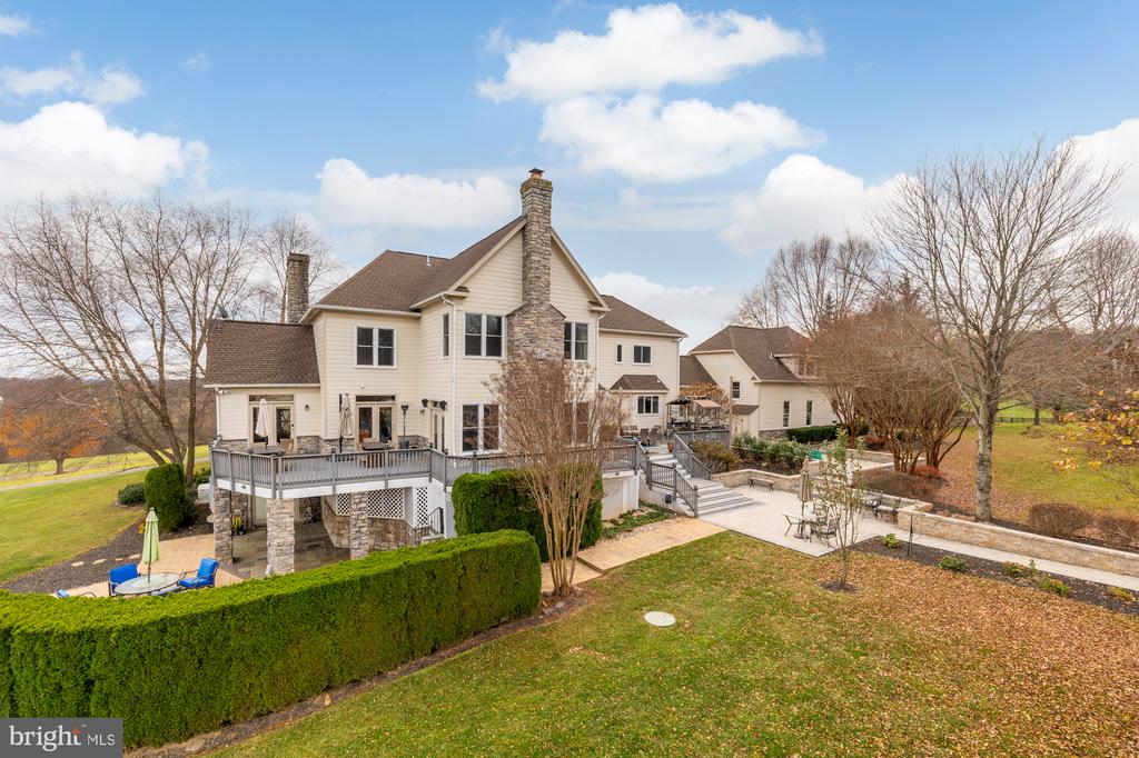 19109 PEALE LANE
