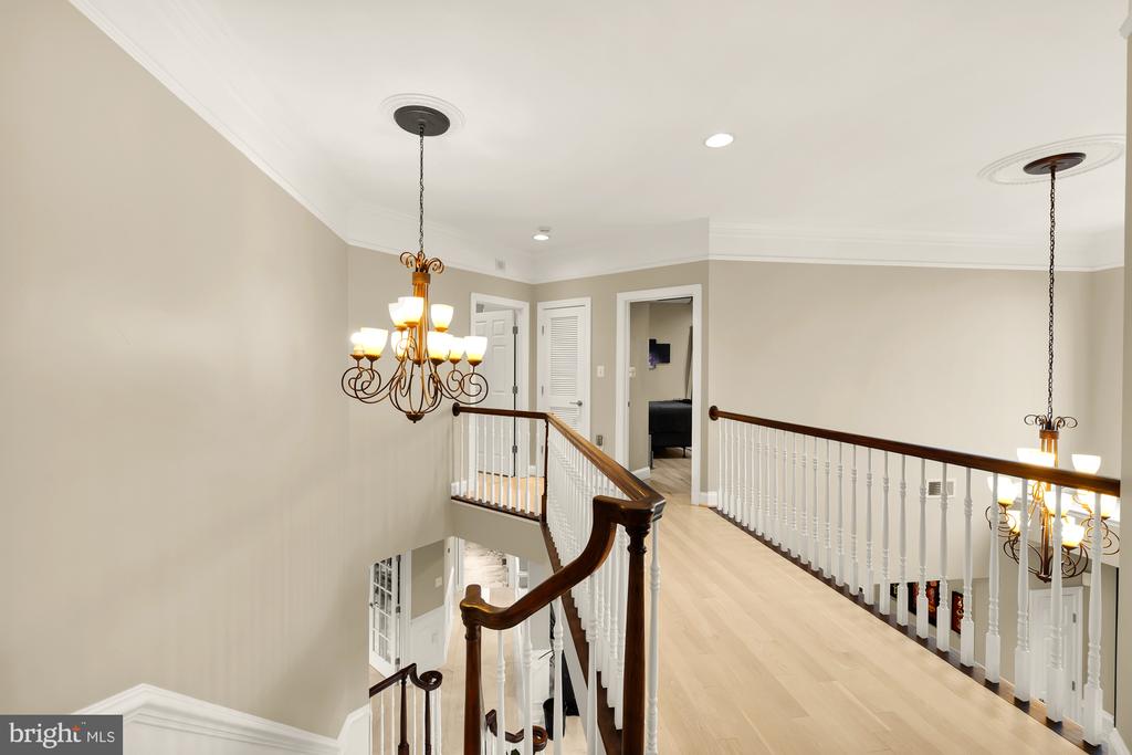 19109 PEALE LANE