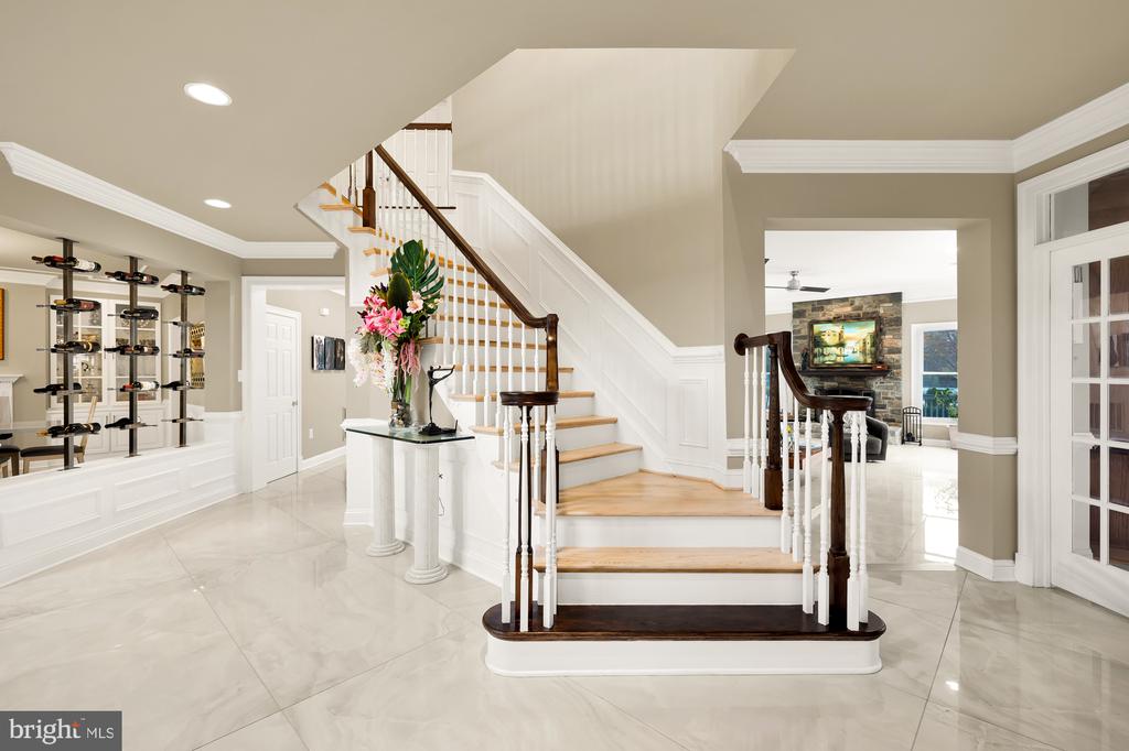 19109 PEALE LANE