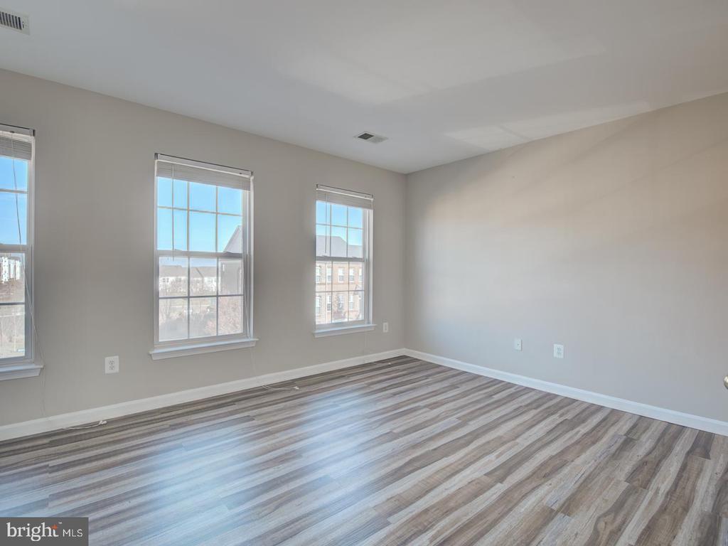 41915 BERYL TERRACE