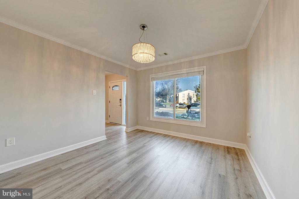 15 Carolina Ct