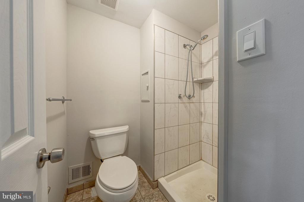 15 Carolina Ct