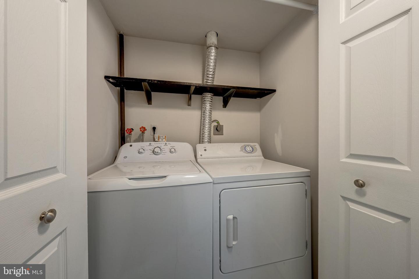 15 Carolina Ct