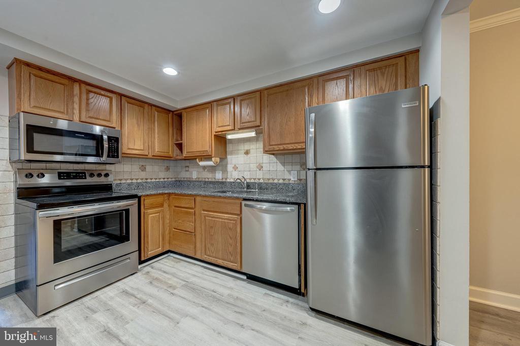 15 Carolina Ct
