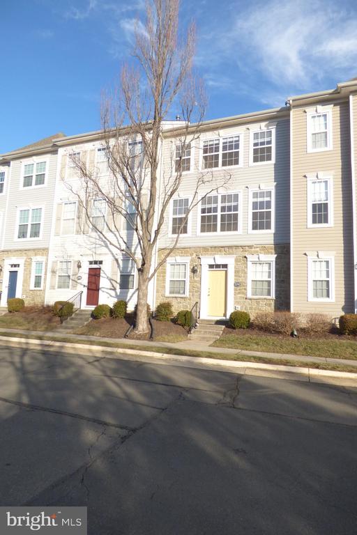 21782 JARVIS SQUARE 21782