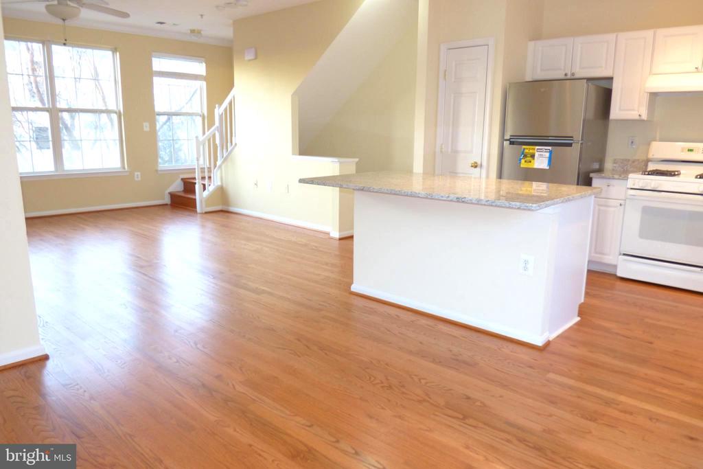 21782 JARVIS SQUARE 21782