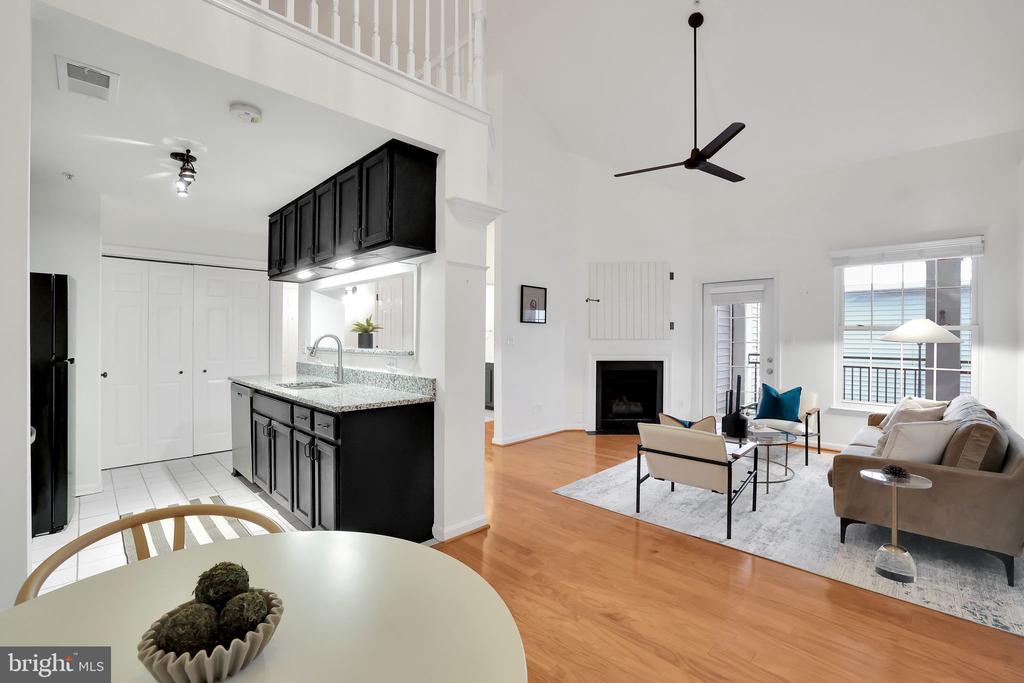 46604 Ellicott Sq #300