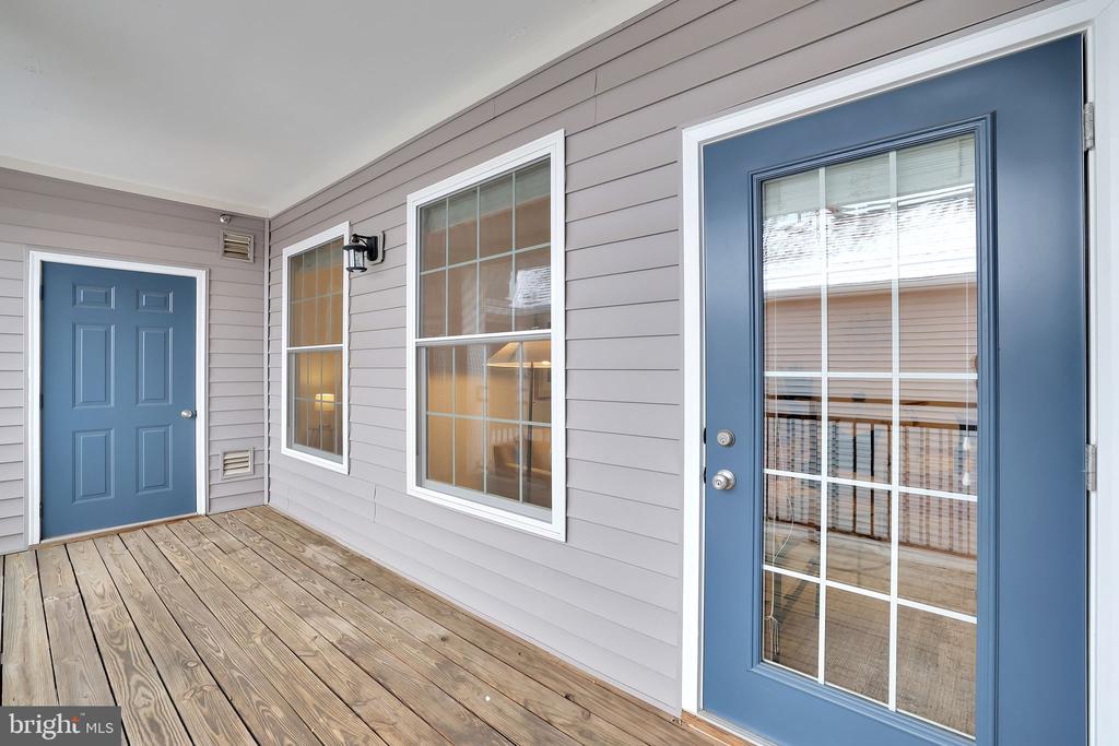 46604 Ellicott Sq #300