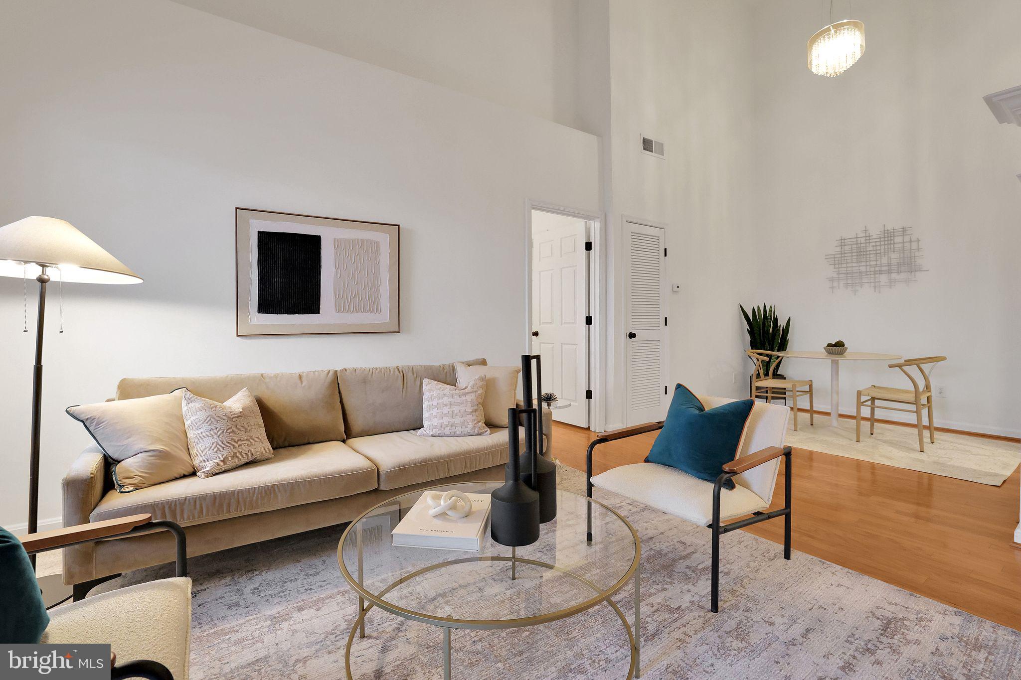 46604 Ellicott Sq #300