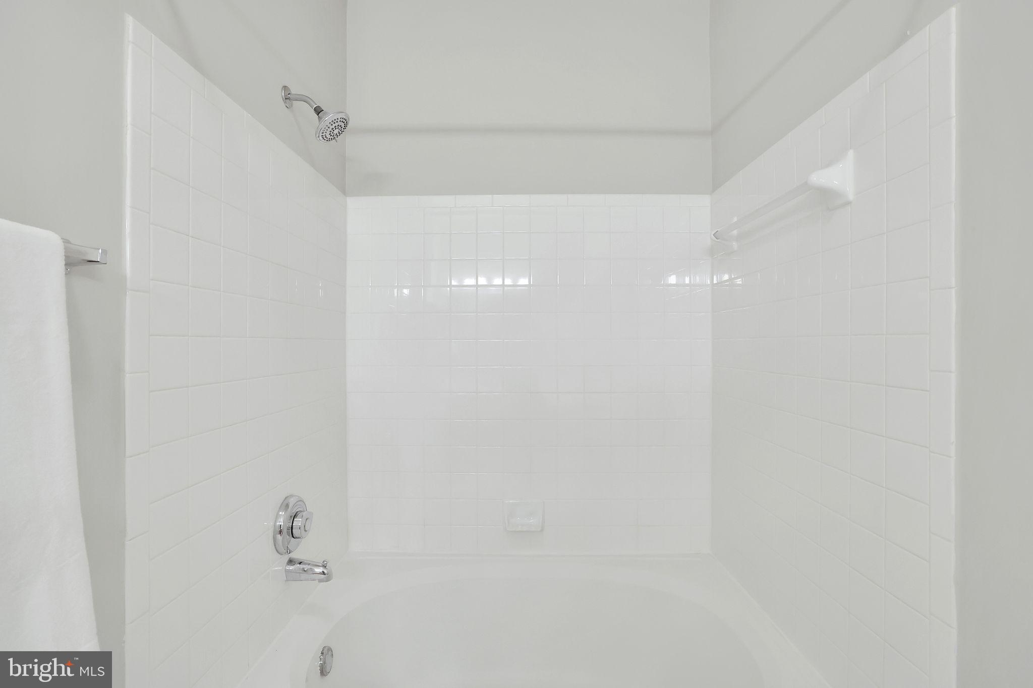 46604 Ellicott Sq #300