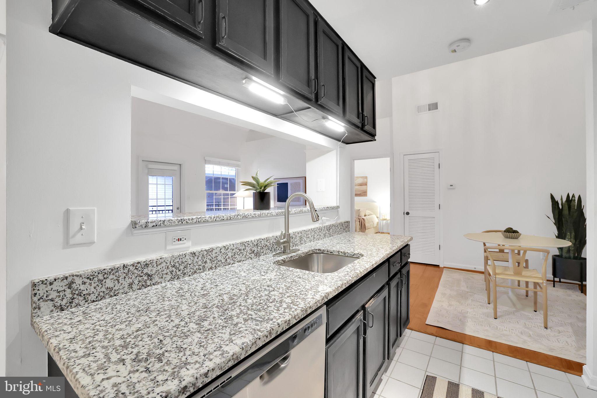 46604 Ellicott Sq #300
