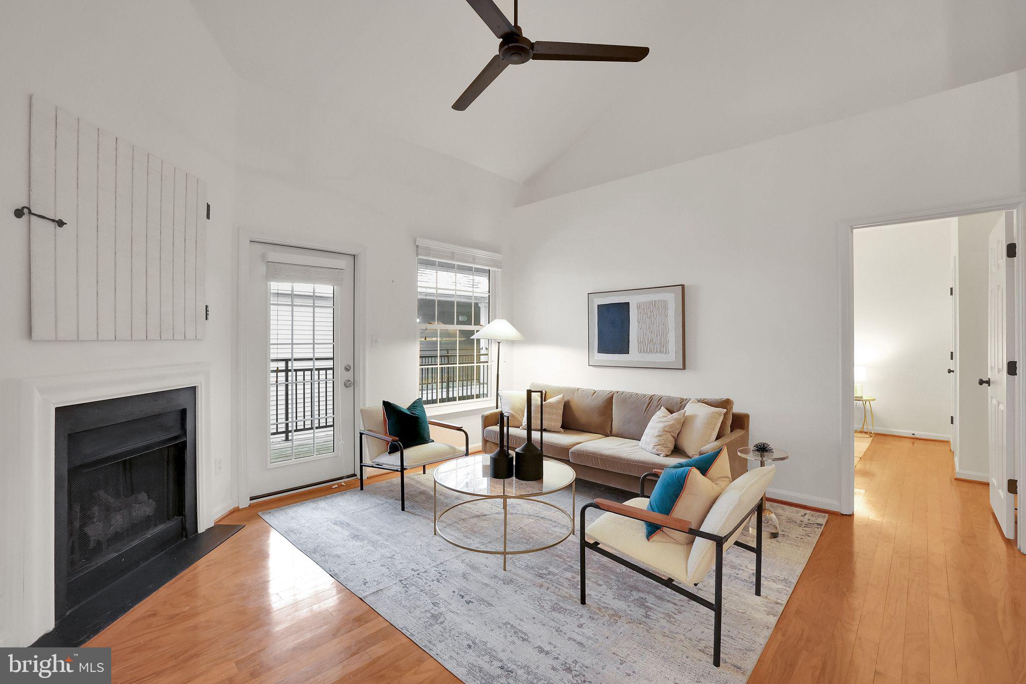 46604 Ellicott Sq #300