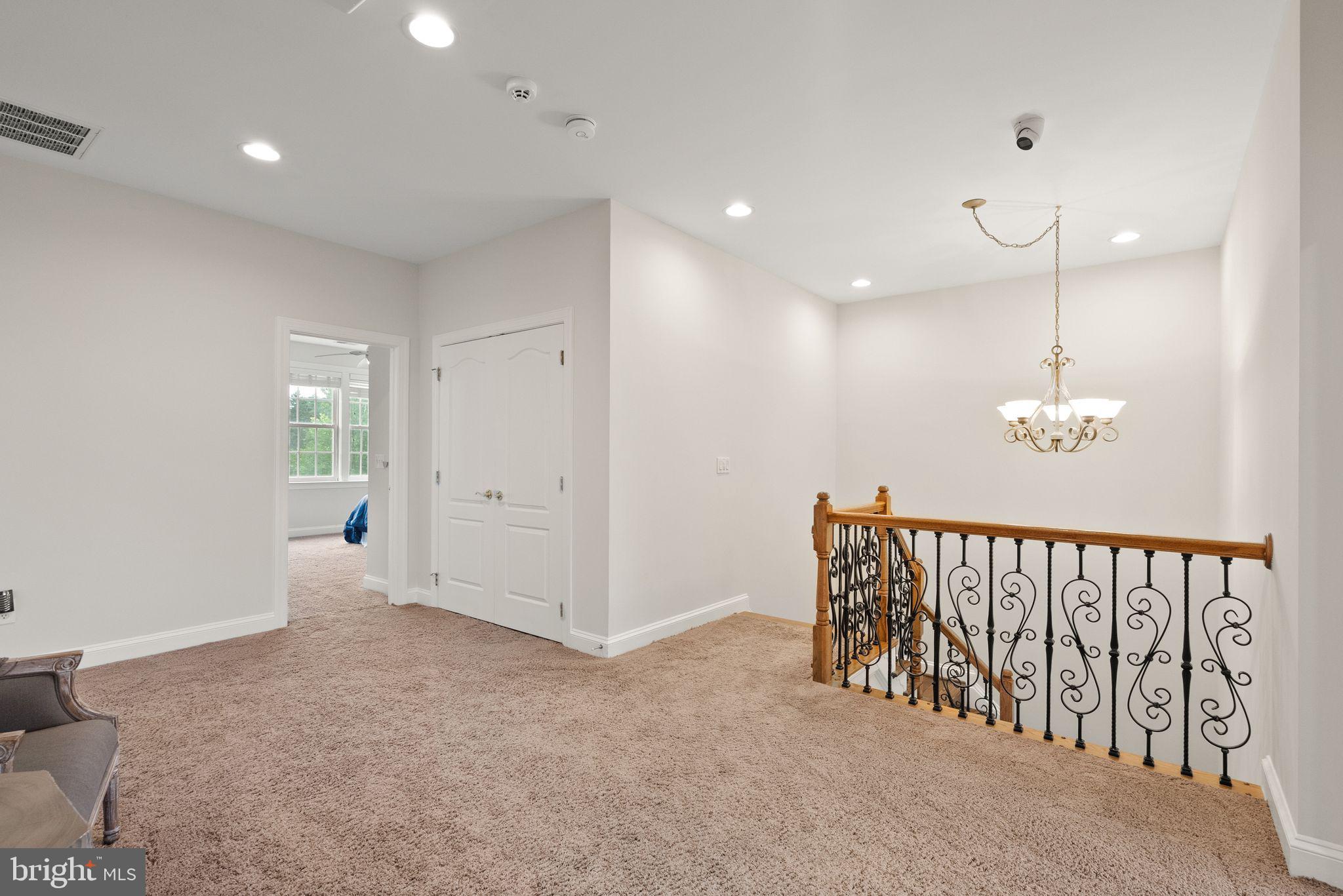 18971 KIPHEART DRIVE