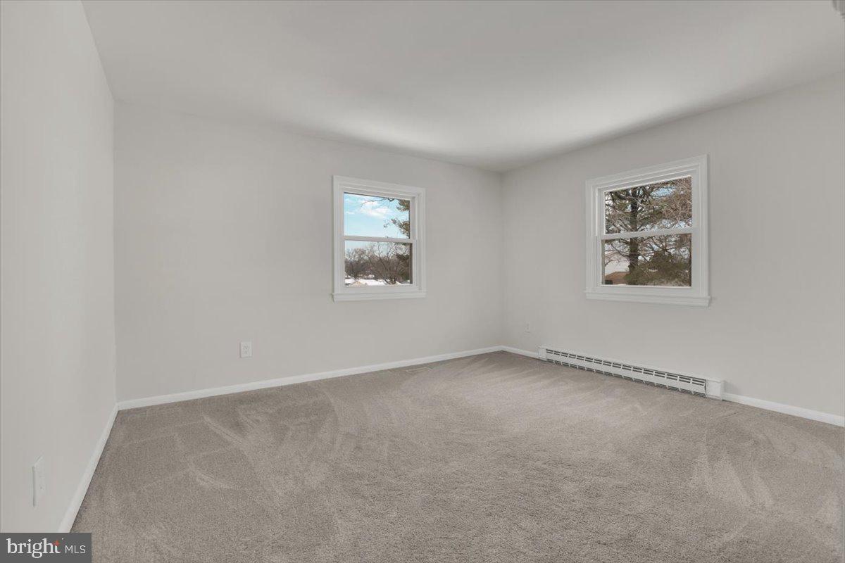 1602 E Jefferson Ct