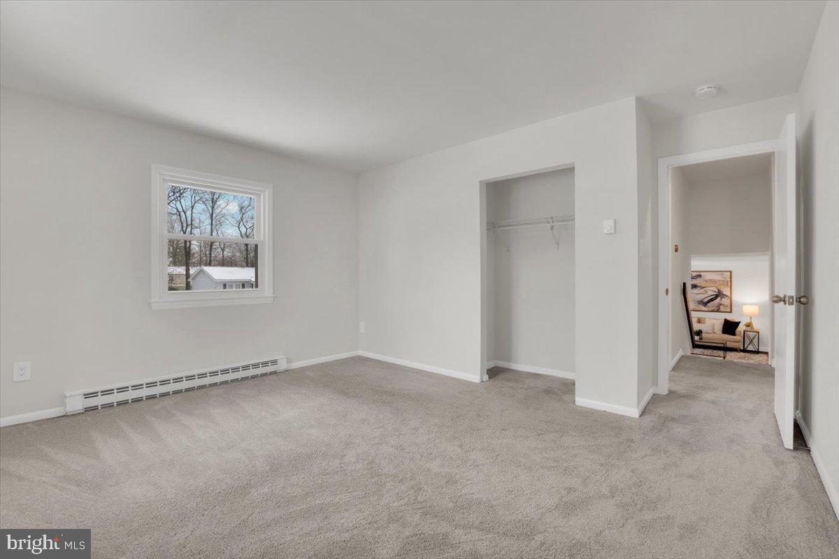 1602 E Jefferson Ct
