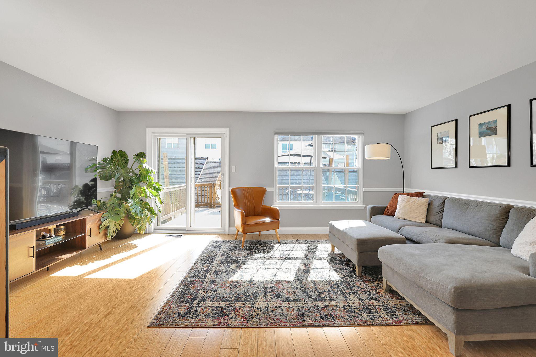 22952 Regent Ter
