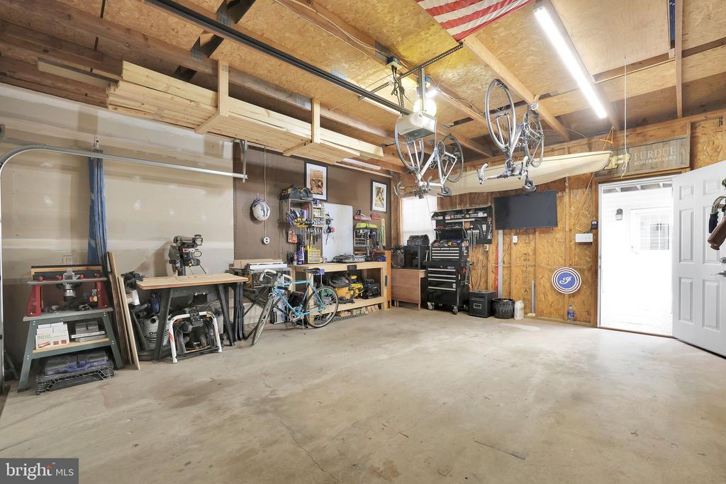 22952 Regent Ter