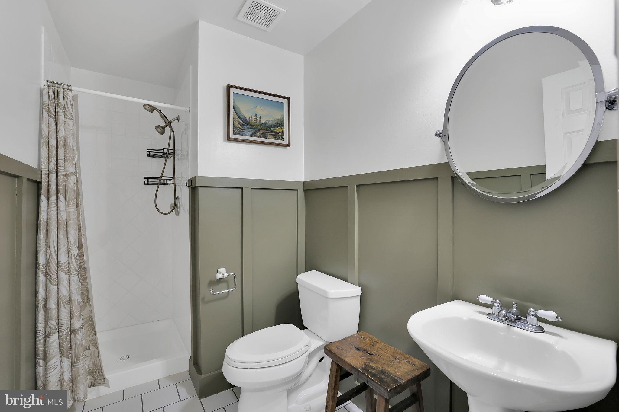 22952 Regent Ter