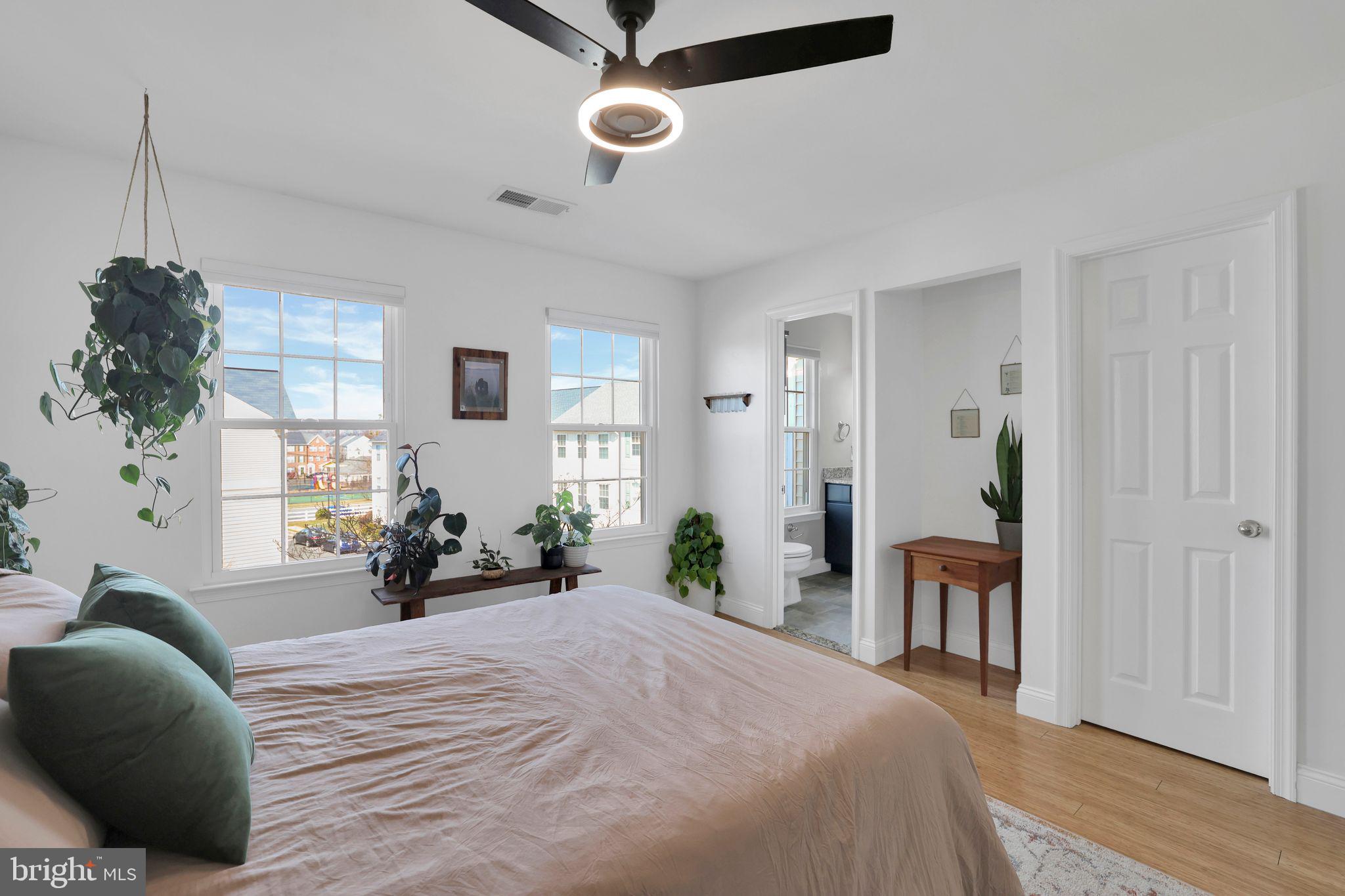 22952 Regent Ter