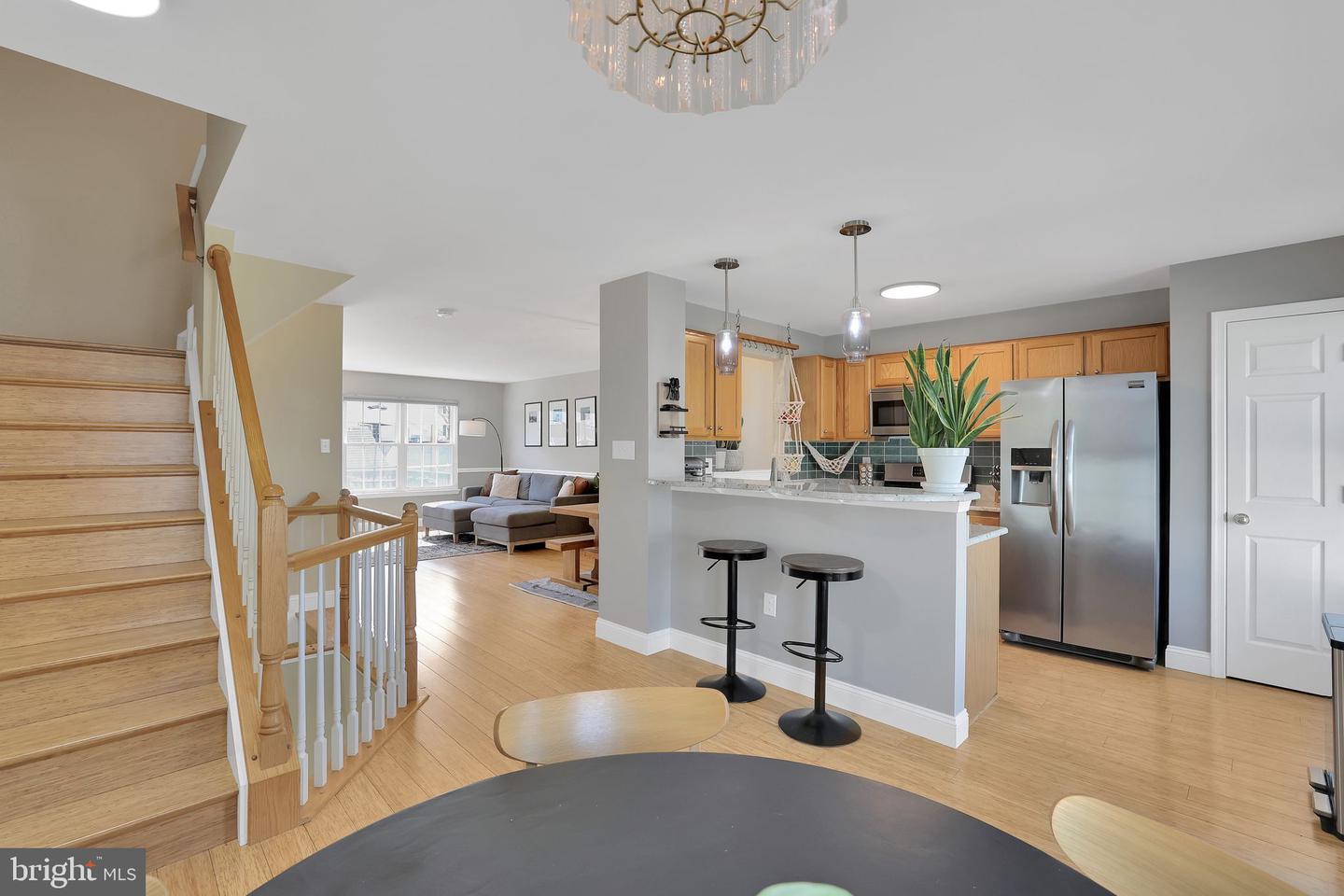 22952 Regent Ter