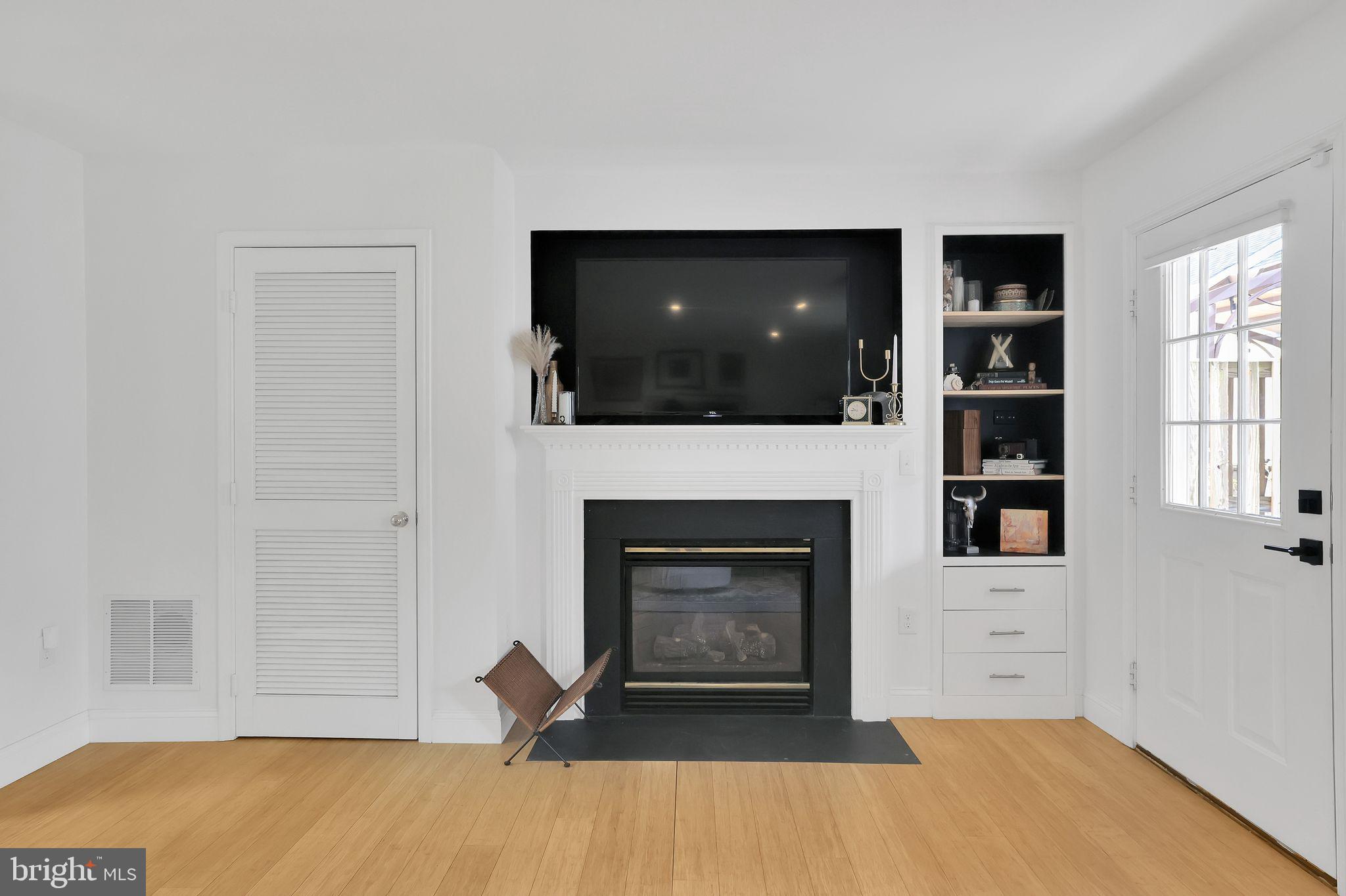 22952 Regent Ter