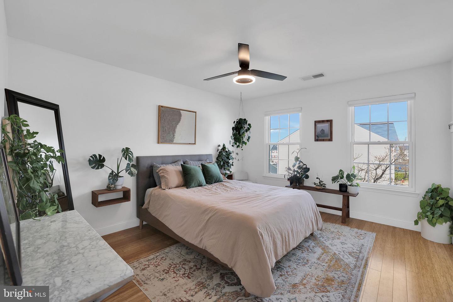 22952 Regent Ter