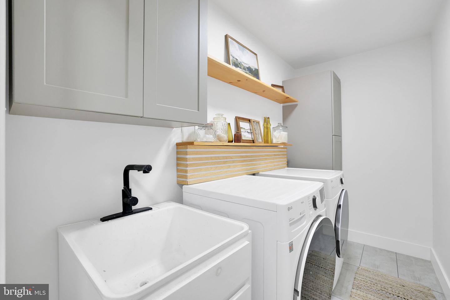 22952 Regent Ter