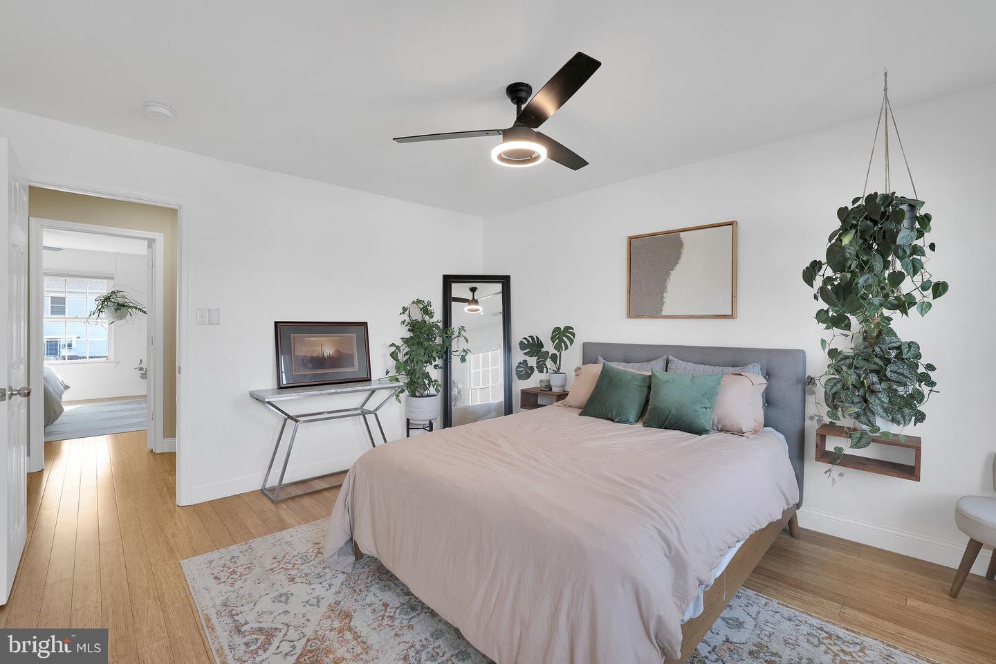 22952 Regent Ter