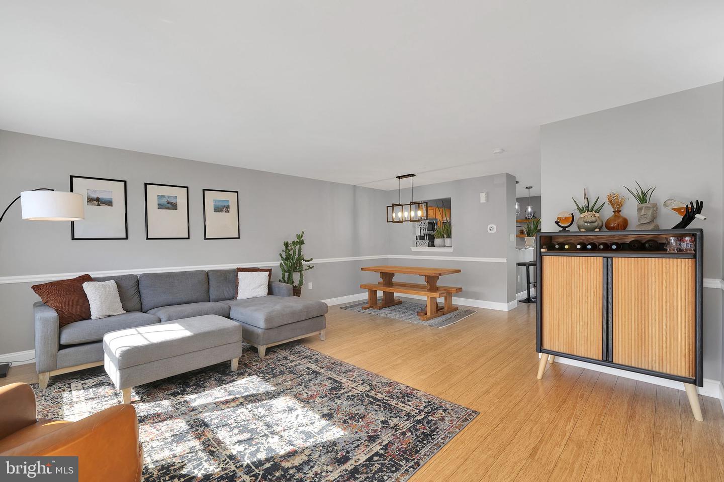 22952 Regent Ter