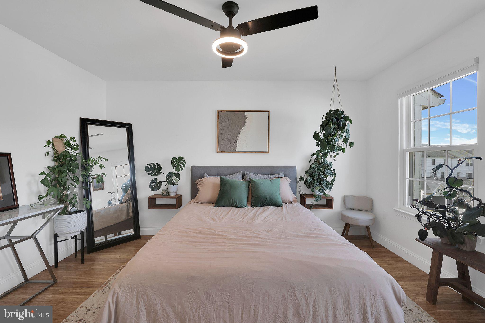 22952 Regent Ter