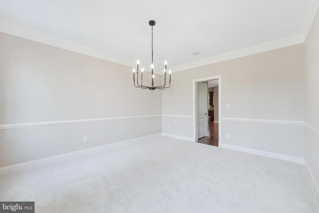 17937 MANASSAS GAP COURT