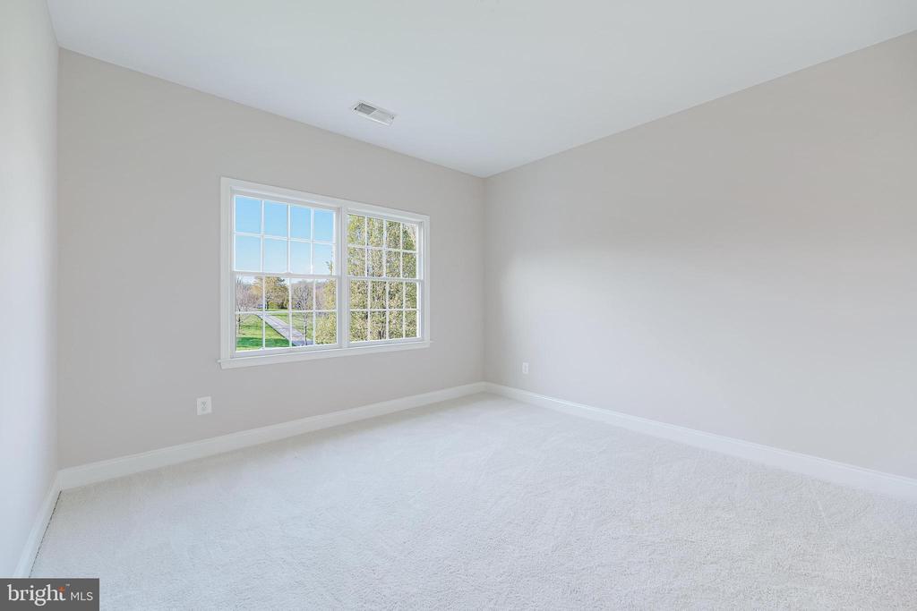 17937 MANASSAS GAP COURT