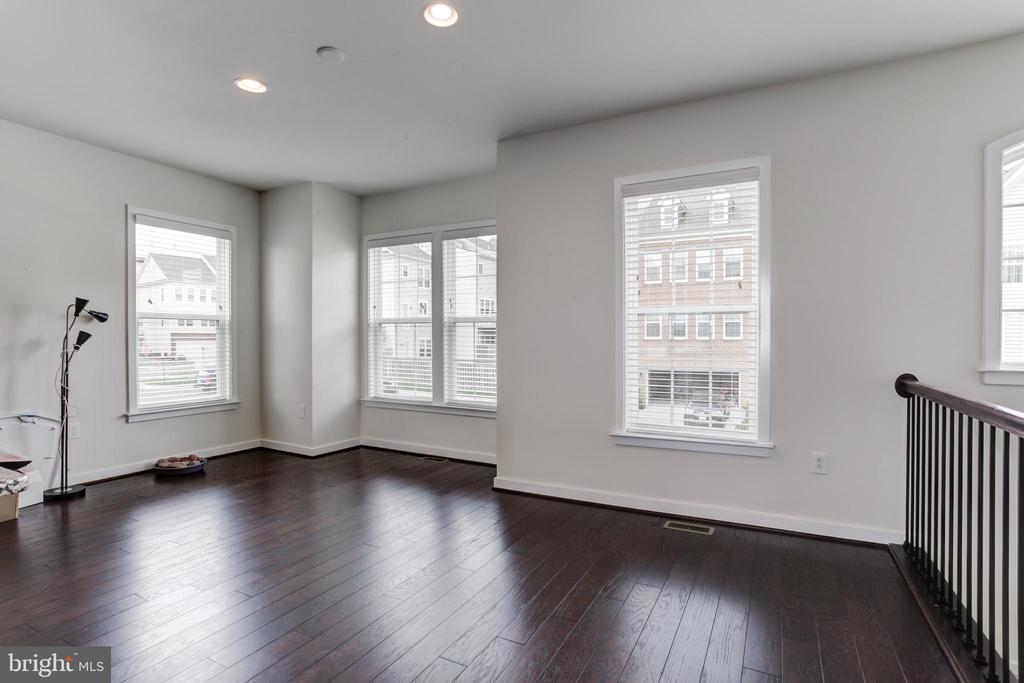 19978 ABRAM TERRACE
