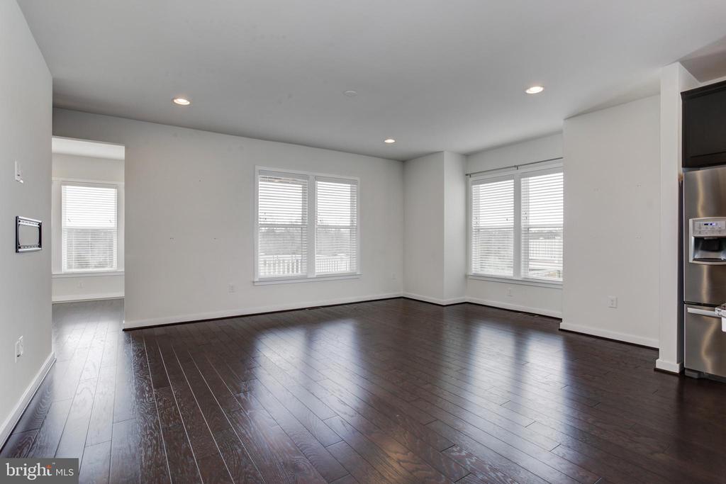 19978 ABRAM TERRACE