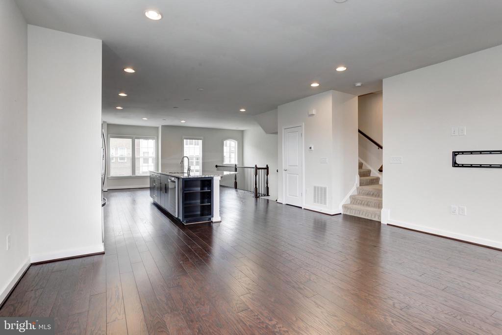 19978 ABRAM TERRACE