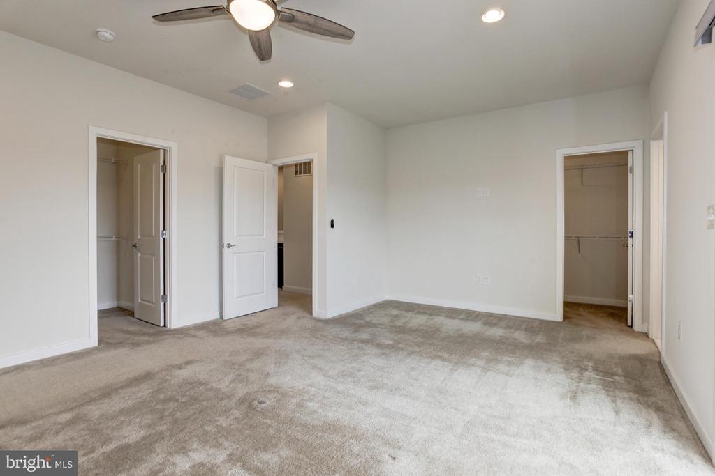 19978 ABRAM TERRACE