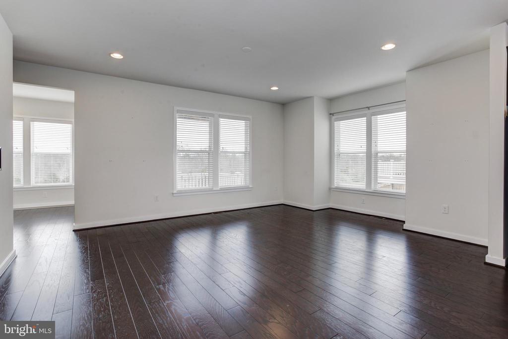 19978 ABRAM TERRACE